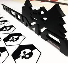 Black Tacoma Mountains and Trees Metall-Aluminium-Abzeichen, Bettseiten-Emblem, Aluminium
 2