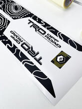 Paar TRD Sport PRO Offroad-Vintage-Farben, topografische Karte, Konturlinien, Streifen für Tacoma-Seiten-Vinyl-Aufkleber, passend für Toyota Tacoma 2005–2020
 3